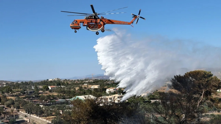 Σε εξέλιξη πυρκαγιά στο Κίτσι Κορωπίου
