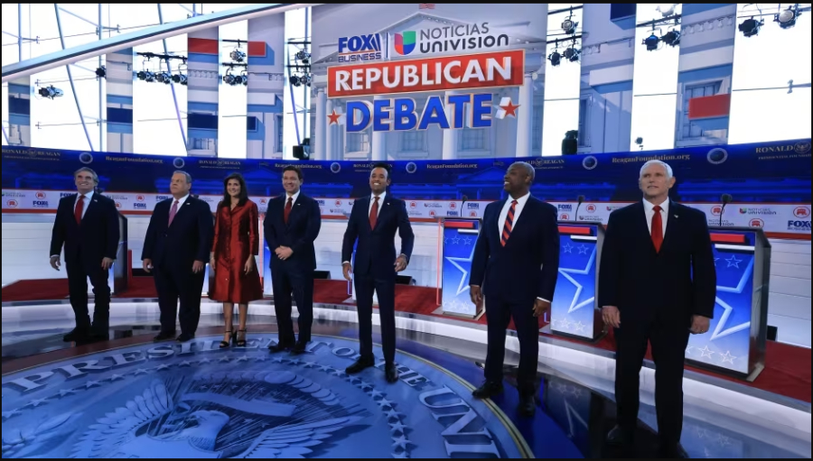 ΗΠΑ: Χαοτικό το ντιμπέιτ των Ρεπουμπλικανών υποψηφίων