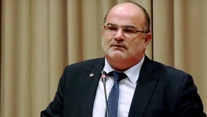 Καββαθάς: Δεν μπορούν να παίρνουν μέτρα χωρίς καμία στήριξη