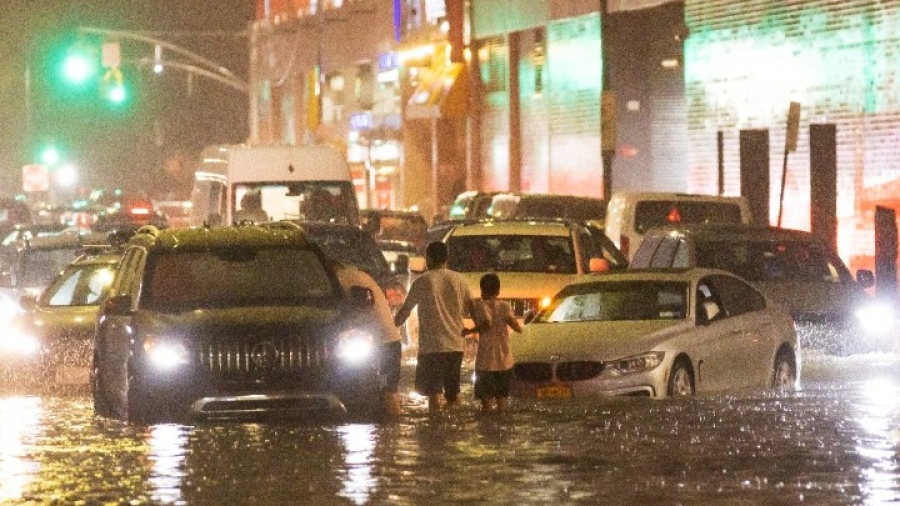 Σε κατάσταση έκτακτης ανάγκης η Νέα Υόρκη από τις πλημμύρες