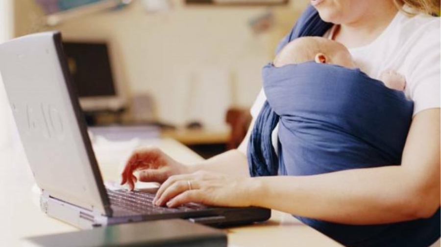 e - ΕΦΚΑ: Ηλεκτρονικά το επίδομα μητρότητας και για τις έμμισθες δικηγόρους