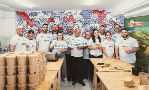ΜΠΑΡΜΠΑ ΣΤΑΘΗΣ: Εθελοντική δράση κοινωνικής προσφοράς σε συνεργασία με τη Humanity Greece