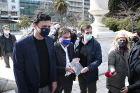 Τους εκπροσώπους των κομμάτων ενημερώνει για πανδημία - εμβολιασμούς ο Β. Κικίλιας