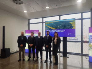 Fraport Greece: Το πρώτο φωτοβολταϊκό πάρκο στο αεροδρόμιο «Μακεδονία» με 4.877 πάνελ