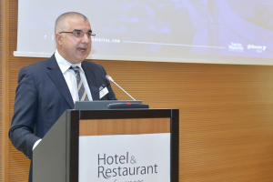 O ιδρυτής και ceo Δημήτρης Παπουτσής