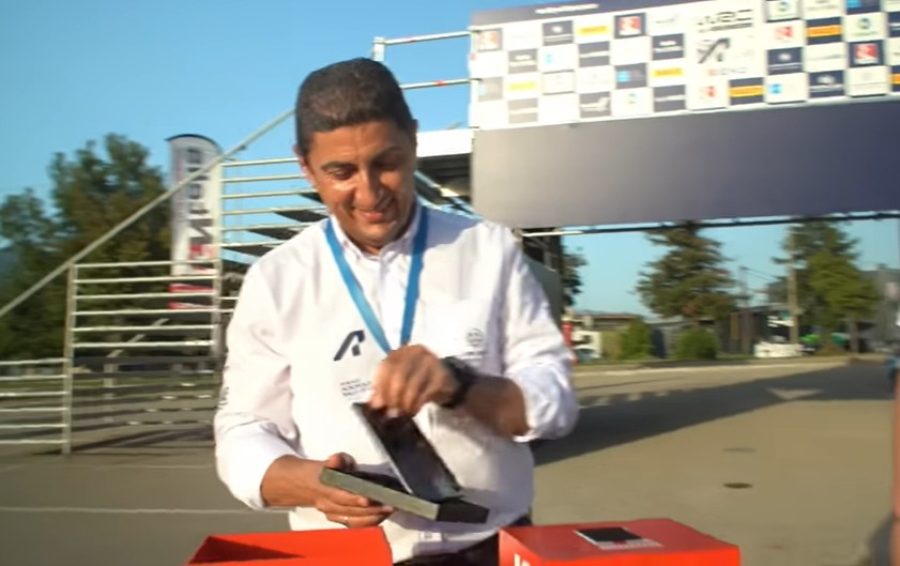 Ποιο πρόσωπο - έκπληξη έλαβε το πρώτο «delivery» μέσω drone στην Ελλάδα