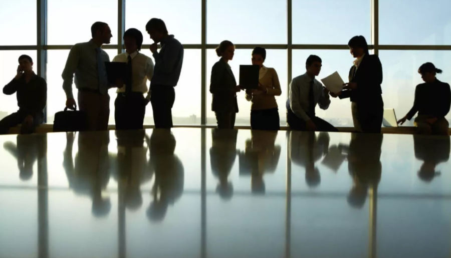 Έρευνα Adecco: Ανησυχία των εργαζομένων για τους μισθούς τους εν μέσω πληθωρισμού