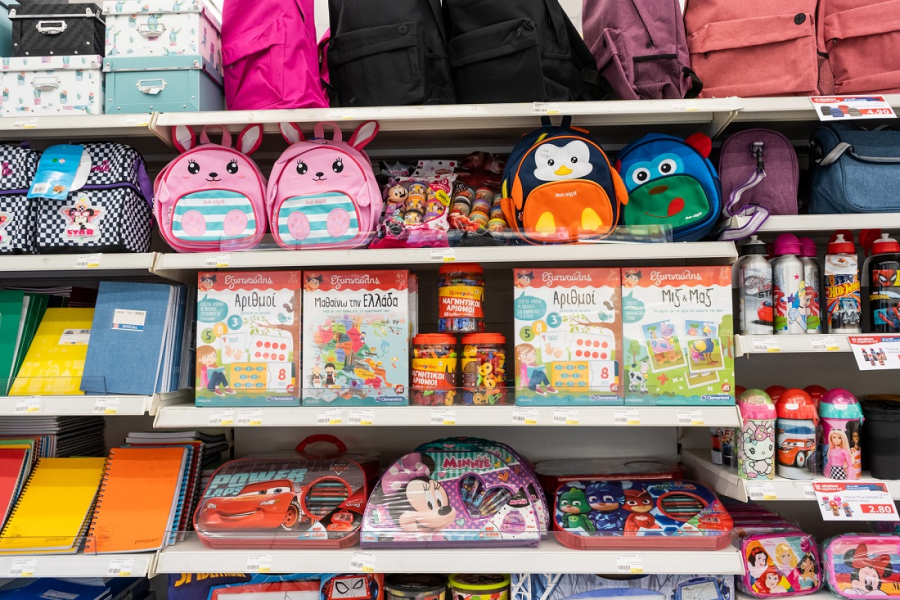 NielsenIQ: Η επιστροφή στο σχολείο έδωσε ώθηση στις πωλήσεις του οργανωμένου λιανεμπορίου