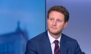 Γαλλία - Κλεμάν Μπον: Η Ρωσία αποσυνδέεται σταδιακά από το παγκόσμιο οικονομικό σύστημα