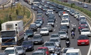 Αυξημένα μέτρα της Τροχαίας σε όλη την επικράτεια για το τριήμερο του Αγίου Πνεύματος