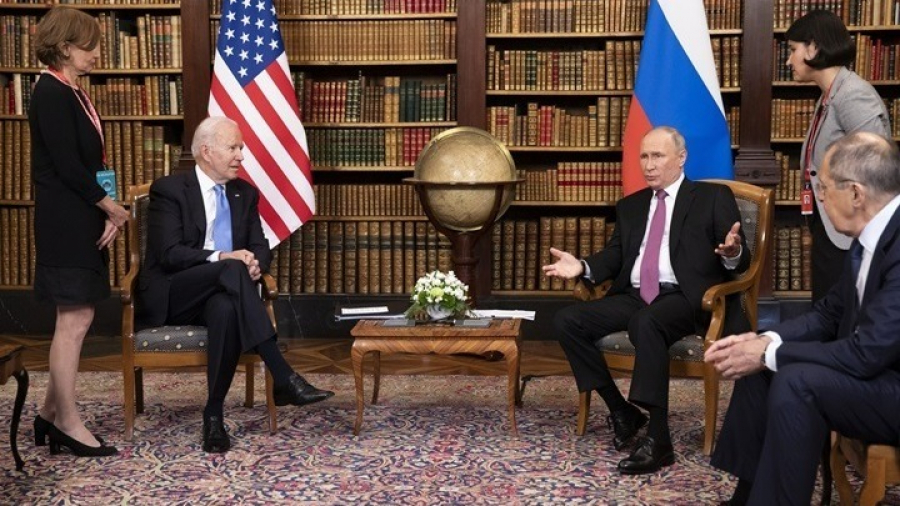 Μπάιντεν και Πούτιν θα έχουν τηλεφωνική συνομιλία την Πέμπτη (30/12)