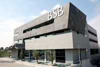 B&amp;F: Αναστέλλει το πρόγραμμα αγοράς ιδίων ομολογιών