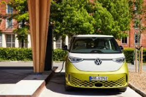 Η VW αναστέλλει την εξαγωγή του ID. Buzz στις ΗΠΑ, πιθανότατα λόγω δασμών