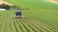 ΥΠΑΑΤ: Πάνω από 60 εκατ. ευρώ για δράσεις παραγωγικότητας και βιωσιμότητας της γεωργίας
