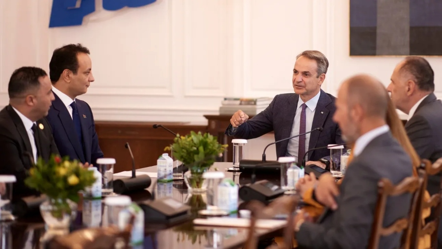 Συνάντηση Κ. Μητσοτάκη – υιού Χαφτάρ