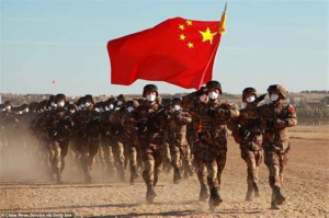 Κίνα: Διαγραφή και απόσπαση από το στρατιωτικό σώμα για δύο υψηλόβαθμους στρατηγούς