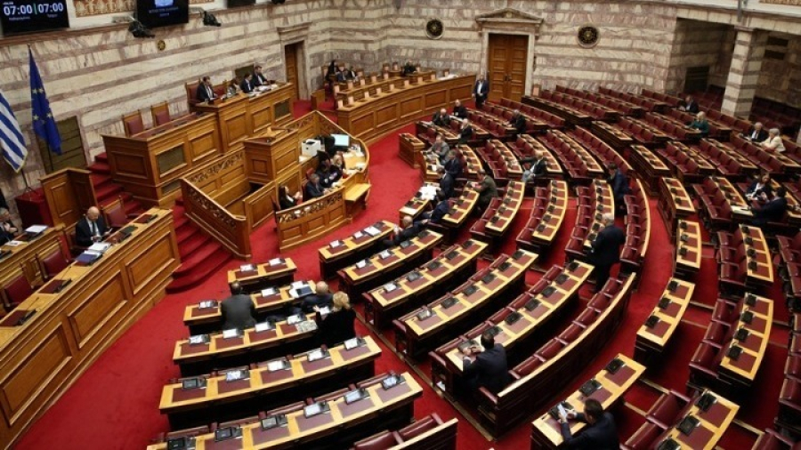 Fast track Δικαιοσύνη για υποθέσεις πολιτικών προσώπων φέρνει η κυβέρνηση, με τροπολογία