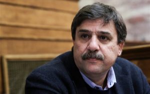 Ξανθός: Αρνητές της πανδημίας Πλεύρης και Κυβέρνηση!