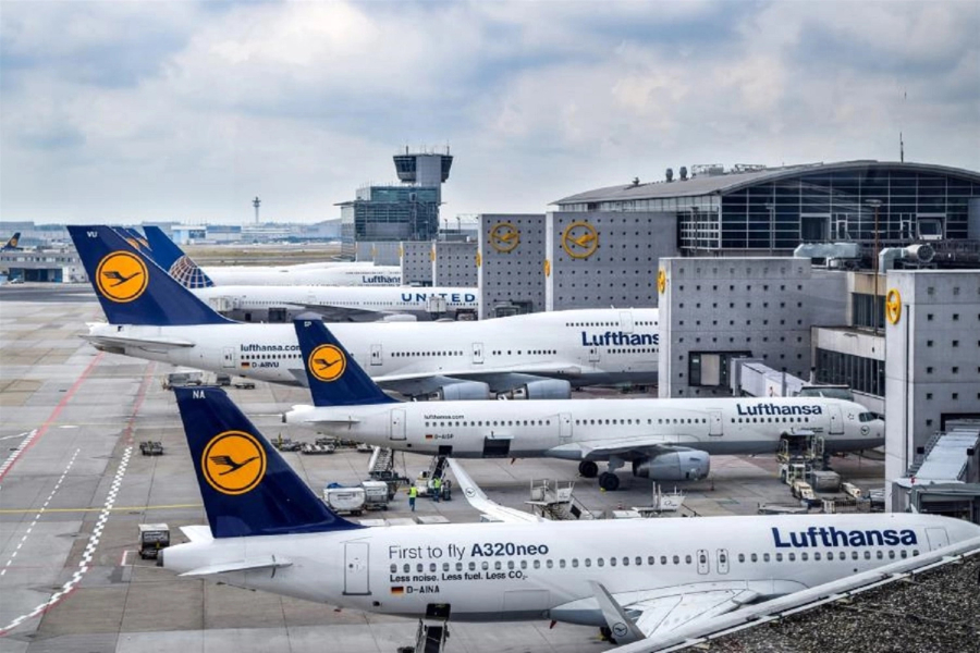 Lufthansa: Ακυρώνει την Τετάρτη (27/7) σχεδόν όλες τις πτήσεις στη Γερμανία λόγω απεργίας