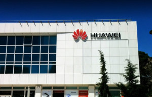 Καλή χρονιά το 2020 για την Huawei Τεχνολογίες στην Ελλάδα - Διπλασίασε τις αμοιβές του γενικού διευθυντή