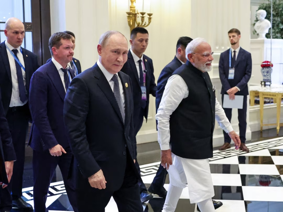 Ινδία-Ρωσία: Ο πρόεδρος Πούτιν έφθασε στην Ινδία όπου θα έχει συνομιλίες με τον πρωθυπουργό Μόντι