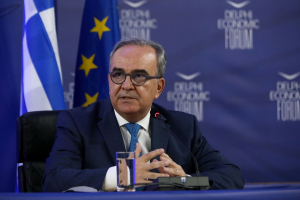 Παπαθανάσης: Στις 2 Νοεμβρίου ανακοινώνεται το “καλάθι του νοικοκυριού“