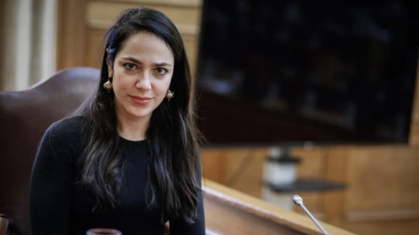 Μιχαηλίδου: «Ευθύνη οικογένειας και πολιτείας η προστασία των παιδιών από τον ψηφιακό εθισμό»