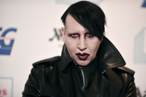 Marilyn Manson: Ένταλμα σύλληψης μετά από κατηγορίες για επίθεση