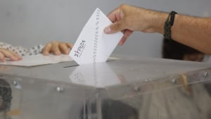 ΣΥΡΙΖΑ: Έκλεισαν οι κάλπες - Ψήφισαν πάνω από 150.000