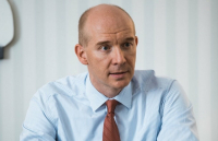 Μίλερ (ΕΚΤ): Πρέπει να πάρουμε μέτρα, η αύξηση των επιτοκίων δεν επιβραδύνει την ανάπτυξη