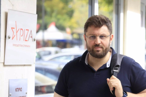 Αποχώρησε ο Κώστας Ζαχαριάδης από τον ΣΥΡΙΖΑ - Άνοιγμα προς τον Αλέξη Τσίπρα