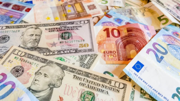 Το ευρώ ενισχύεται 0,37%, στα 1,1681 δολάρια