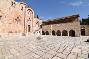 Θωρακίζεται η Μονή Δαφνίου με σύγχρονο σύστημα πυρασφάλειας