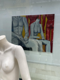 Θεσσαλονίκη: «Μετα-άνθρωποι» μετά την πανδημία ποζάρουν στις Βιτρίνες Τέχνης του ΟΤΕ