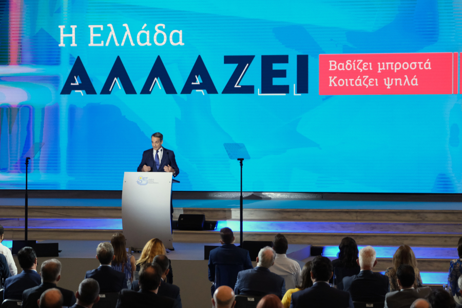 Μία εξαγγελία για όλους είχε το καλάθι του Πρωθυπουργού στη Θεσσαλονίκη