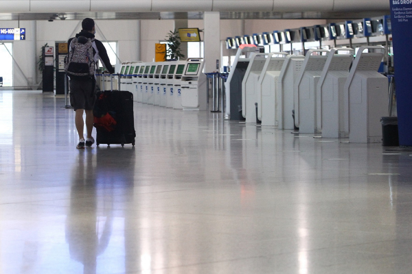 Πτήσεις - notam: Παράταση ως τις 19 Αυγούστου για την προστασία από τον κορονοϊό