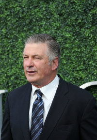 ΗΠΑ: "Συντετριμμένος" από τον θάνατο της Χάτσινς, δηλώνει ο Μπόλντουιν