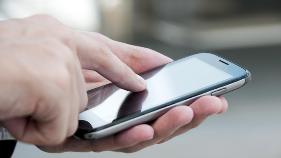 Έρευνα: Το 44% των Ελλήνων αγόρασε κινητό το τελευταίο 12μηνο