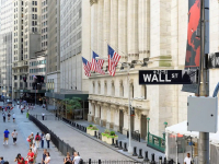 Προσπάθεια ανάκαμψης στην Wall Street, μετά τις μεγάλες απώλειες