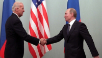 Ρωσία: Πιθανόν πριν από το νέο έτος οι συνομιλίες Πούτιν – Μπάιντεν, λέει το Κρεμλίνο