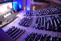 Συνέδρια: Έκκληση για την επανεκκίνηση στην Ελλάδα