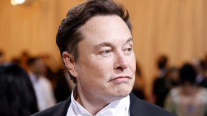 Twitter: Ο Μασκ θα μιλήσει στους εργαζόμενος και θα επιβεβαιώσει την επιθυμία του για την εξαγορά