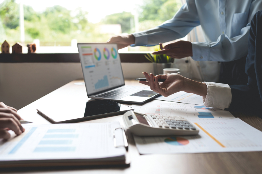 Retail CEOs Insights: Οι διαδοχικές κρίσεις και οι αντιδράσεις του λιανεμπορίου και των καταναλωτών