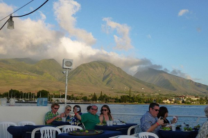 Χαβάη: Οι τουρίστες, εν μέσω καταστροφών από τη φωτιά, προκαλούν οργή στους κατοίκους του Μάουι