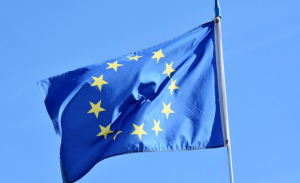 ΕΕ: Οι "27" ζητούν εκ νέου από την Επιτροπή να διερευνήσει τρόπους περιορισμού των τιμών ενέργειας