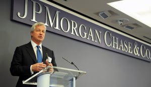 JPMorgan: Μια ανάσα από κεφαλαιοποίηση 1 τρισ. δολαρίων υπό τον Jamie Dimon