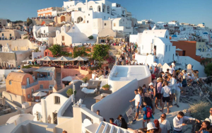Süddeutsche Zeitung: Η Ελλάδα δεκαπλασίασε τα έσοδα από τον τουρισμό
