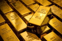 Ανοδικά ο χρυσός ως ασφαλές καταφύγιο καθώς η Credit Suisse τρομάζει τις αγορές