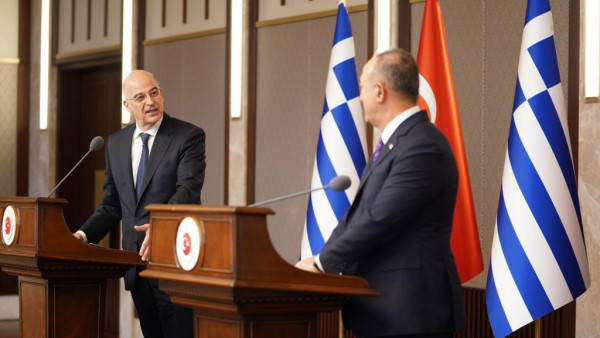 Τσαβούσογλου: Συνάντηση με Μητσοτάκη και Δένδια στο Μέγαρο Μαξίμου