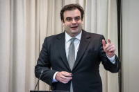 Κ. Πιερρακάκης: Βάζουμε τα πιο αυστηρά κριτήρια στην Ευρώπη για τη λειτουργία των μη κρατικών ΑΕΙ